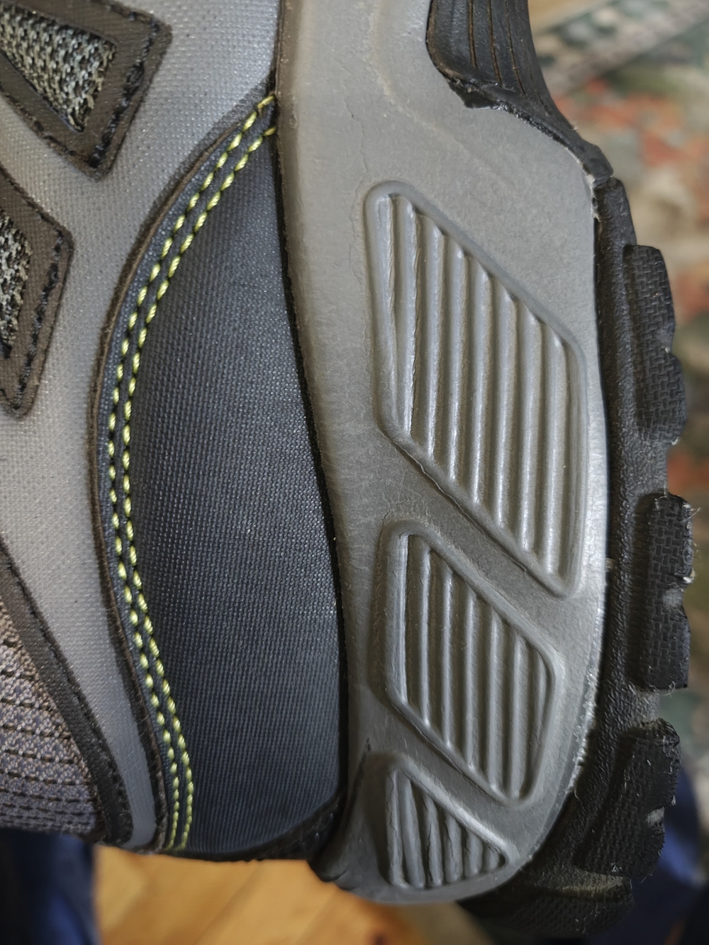 Avia Men's Gray Athletic Shoes with Neon Yellow Accents - Picture 7 of 8